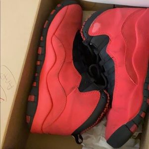 Jordan GIRLS GS 10 RETRO Fusion Red